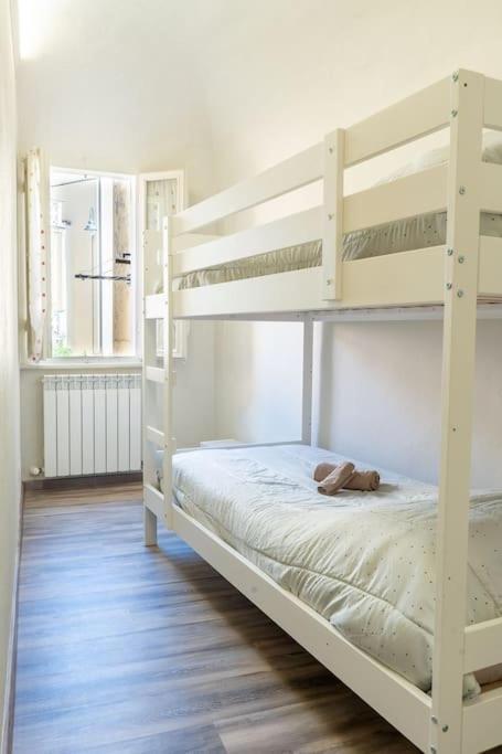 Casa Vacanze L'Angolo Fiorito Бетоле Екстериор снимка